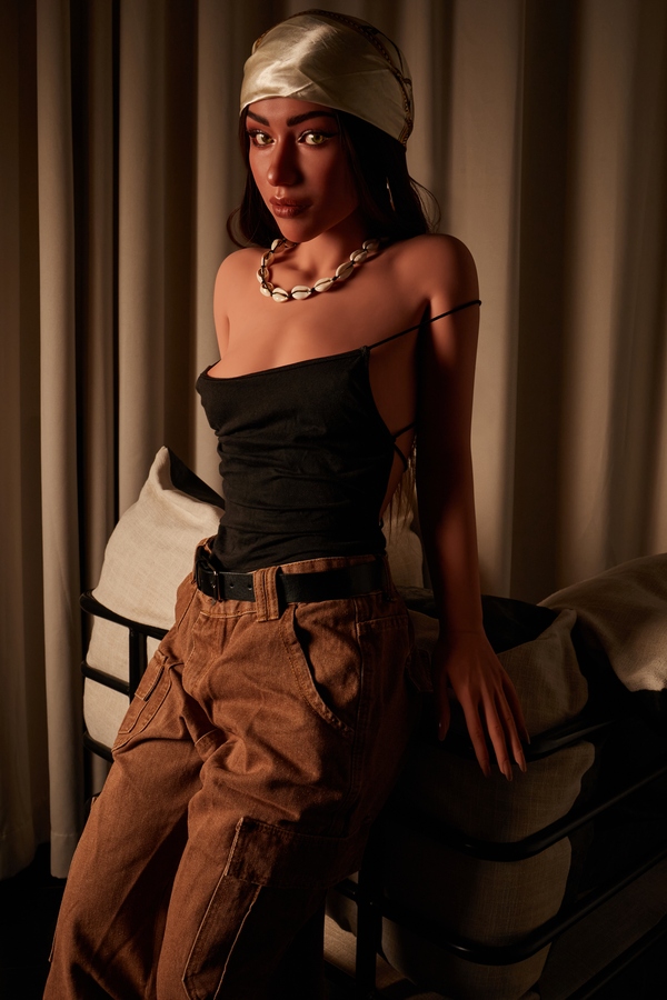 154cm C Cup Silicone Head & TPE Body Amber Eyes Brunette Petite Realistic Sex Doll Detail View 10