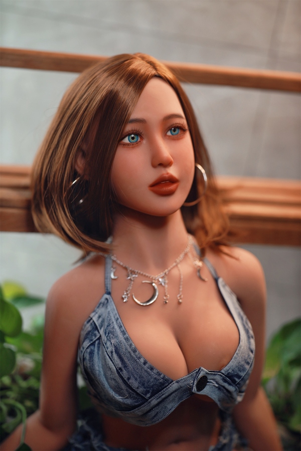 123cm C Cup TPE Petite Full Lips Brunette Realistic Sex Doll Detail View 9