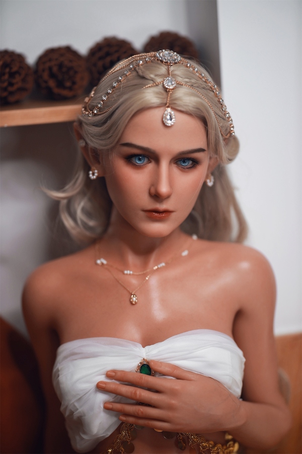 151cm C Cup Silicone Petite Breasts Thin Lips Amber Eyes European Sex Doll Detail View 10
