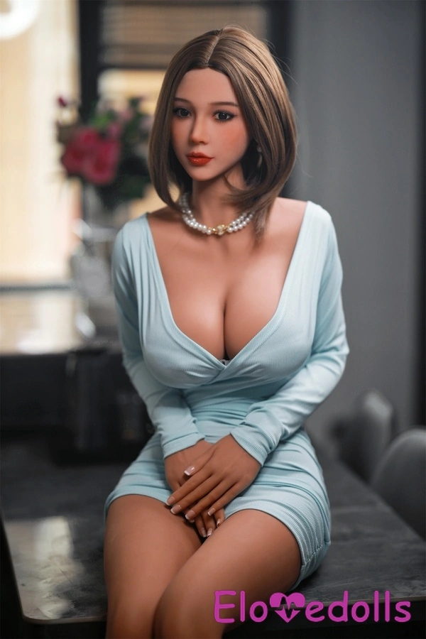 166cm E Cup TPE Petite Breasts Amber Eyes Voluptuous Thick Sex Doll Gallery 7