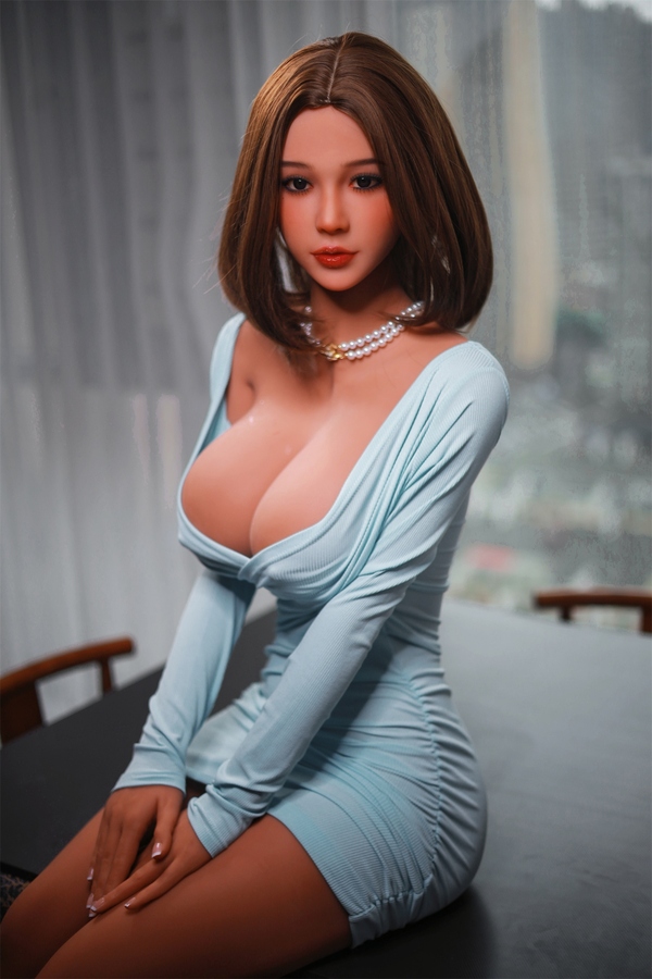 166cm E Cup TPE Amber Eyes Brunette Full Lips Thick Sex Doll Detail View 10