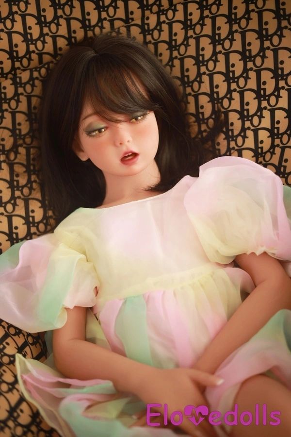 115 cm AA TPE Üppige schwarze Bernsteinaugen Realistische Sexpuppe Galerie 3