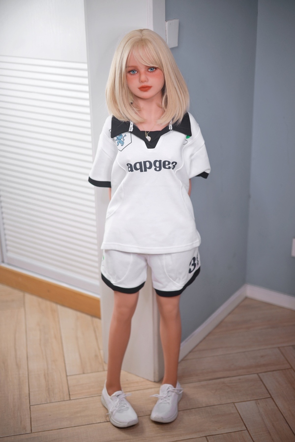 130cm B Cup TPE Petite Amber Eyes Blonde Teen Sex Doll Detail View 6