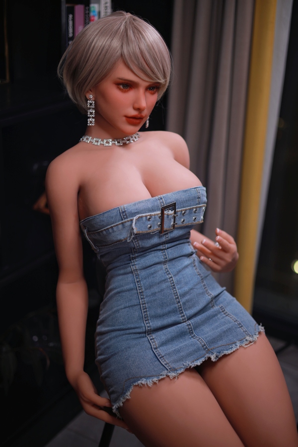163cm E Cup TPE Voluptuous Blonde Petite Breasts American Sex Doll Detail View 5