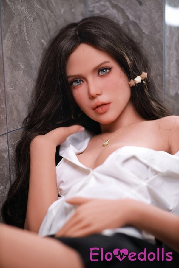 157cm B Cup TPE Natural Lips Brunette Voluptuous Realistic Sex Doll Detail View 3