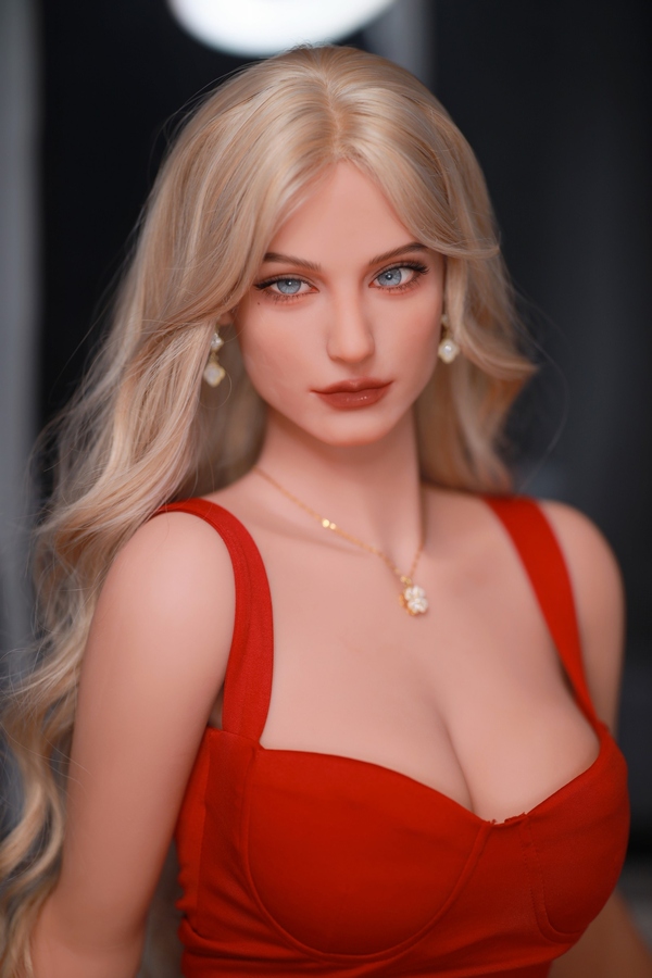 166cm C Cup TPE Gray Eyes Voluptuous Petite Breasts Realistic Sex Doll Gallery 9