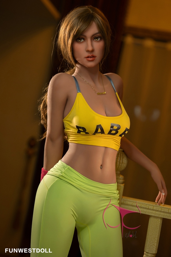 165cm C Cup TPE Amber Eyes Voluptuous Full Lips Sex Doll Gallery 5