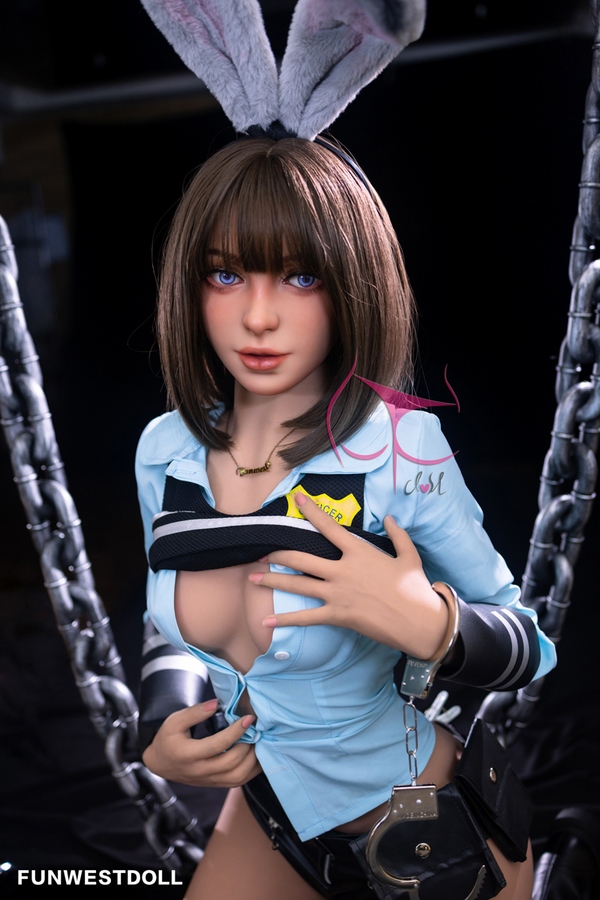 157cm C Cup TPE Brunette Blue Eyes Petite Sex Doll Detail View 3