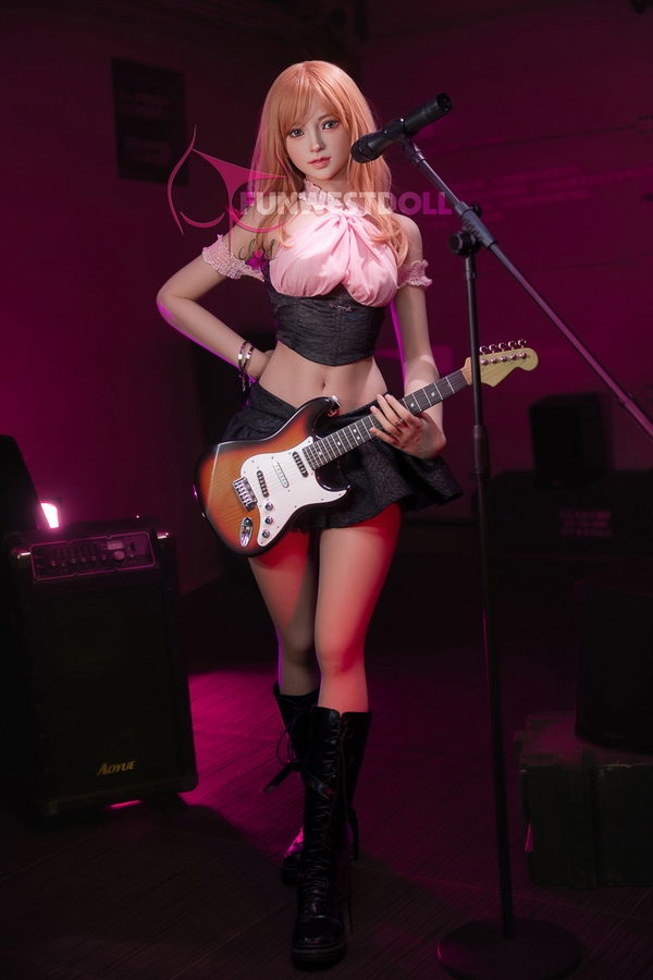 d47069 04 doll