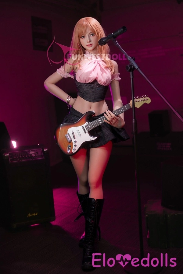 Galeri Boneka Seks Terbaik 157: Payudara Mungil Pink TPE Cup C 4cm, Bibir Tipis