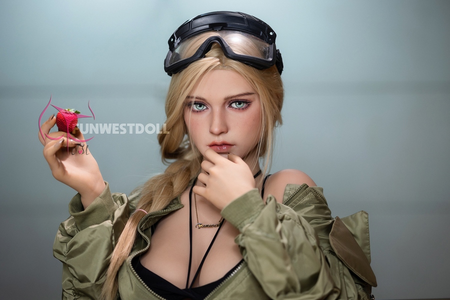 162cm F Cup TPE Petite Blonde Breasts Sex Doll Detail View 4