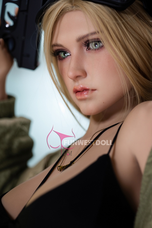162cm F Cup TPE Blonde Blue Eyes Petite Breasts Sex Doll Detail View 10