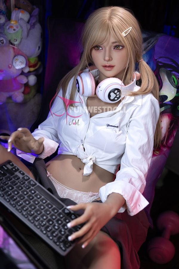 159cm A Cup TPE Petite Breasts Gray Eyes Sex Doll Detail View 12