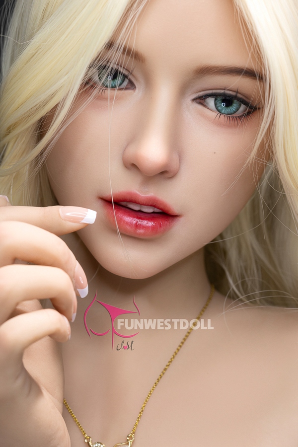 157cm C Cup TPE Extra Large Breasts Blue Eyes Thin Lips Sex Doll Detail View 17