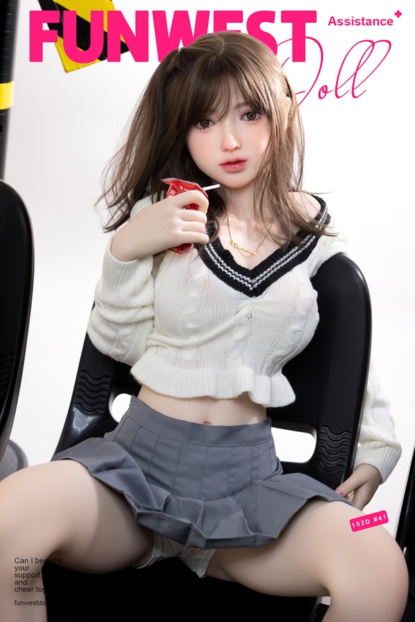 152cm D Cup TPE Thin Lips Gray Eyes Petite Sex Doll Detail View 3