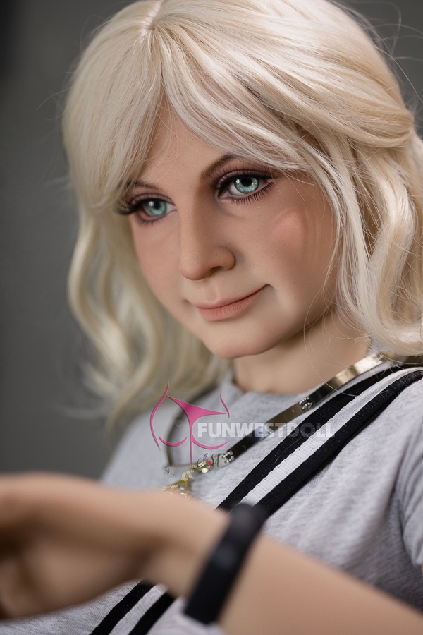140cm G Cup TPE Blonde Petite Breasts Thin Lips Sex Doll Gallery 2