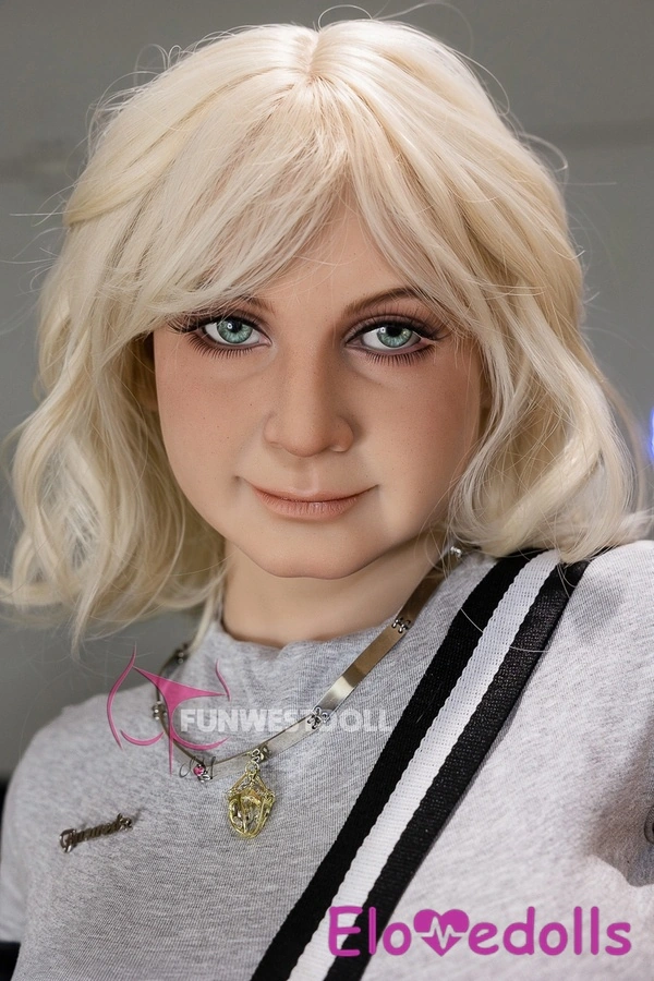 140 सेमी जी कप टीपीई पेटिट ब्रेस्ट ब्लोंड एथलेटिक सेक्स डॉल डिटेल व्यू 14