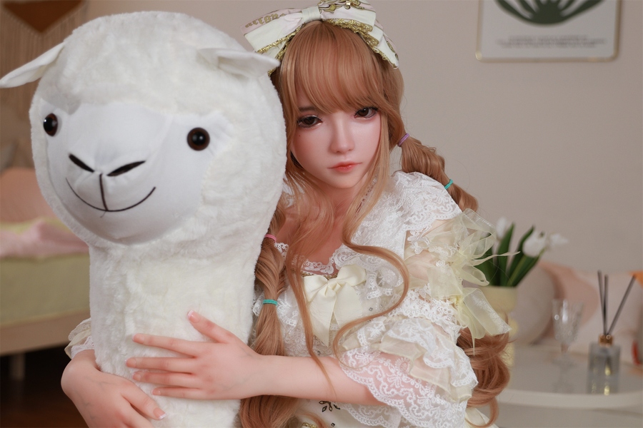 145cm D Cup Silicone Petite Thin Lips Gray Eyes Anime Sex Doll Detail View 4