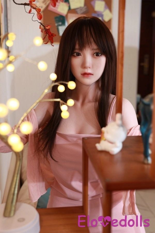 ตุ๊กตาเซ็กส์ญี่ปุ่น ซิลิโคนคัพ B สีดำ ตาสีเหลืองอำพัน หน้าอกเล็ก ขนาด 158 ซม.