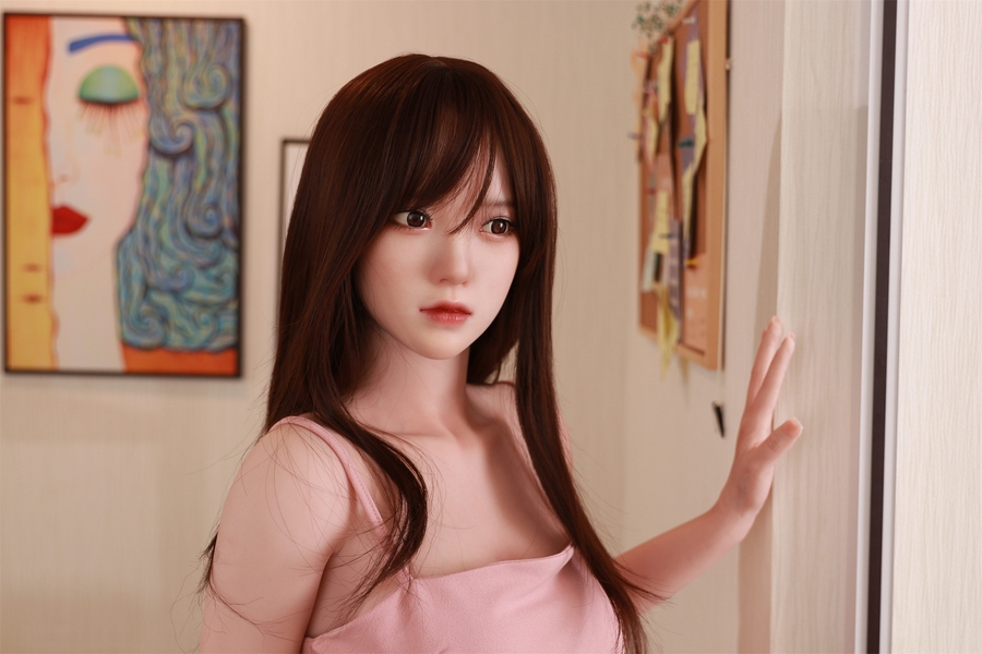 158cm B Cup Silicone Black Amber Eyes Petite Japanese Sex Doll Detail View 1