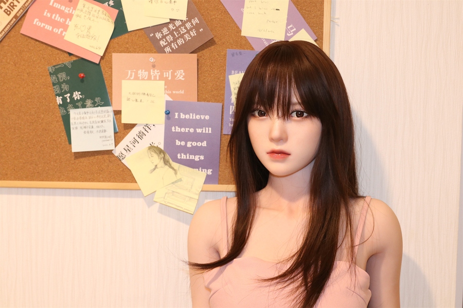 158cm B Cup Silicone Thin Lips Petite Amber Eyes Japanese Sex Doll Detail View 5