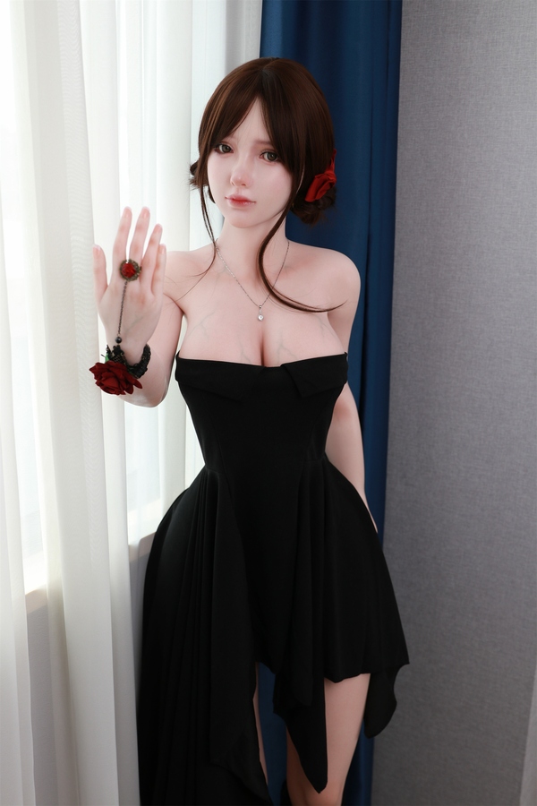 158cm B Cup Silicone Brunette Petite Breasts Chinese Sex Doll Product