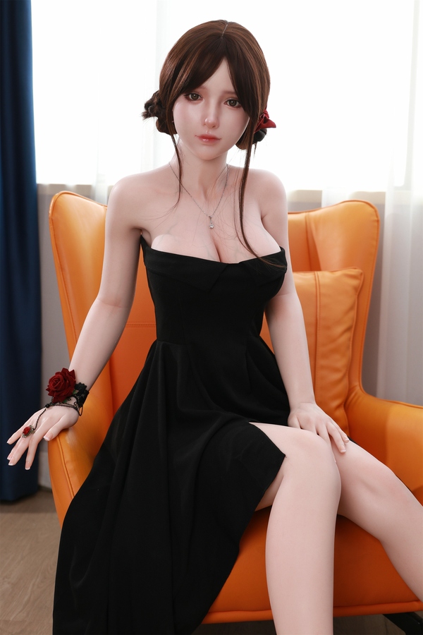 158cm B Cup Silicone Brunette Petite Breasts Thin Lips Chinese Sex Doll Gallery 5
