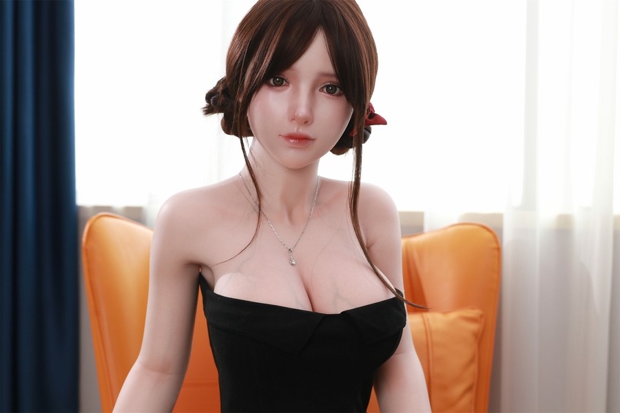 158cm B Cup Silicone Brunette Thin Lips Petite Chinese Sex Doll Gallery 6