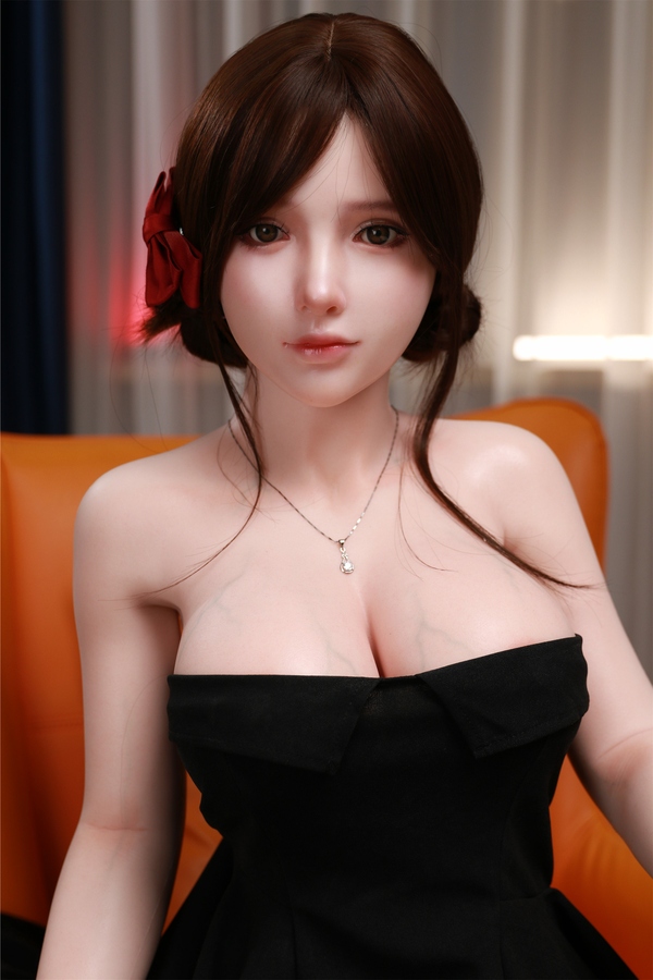 158cm B Cup Silicone Petite Breasts Brunette Amber Eyes Chinese Sex Doll Detail View 4
