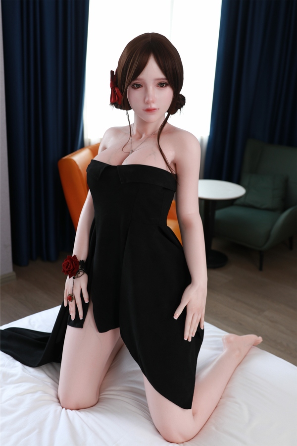 158cm B Cup Silicone Petite Amber Eyes Brunette Chinese Sex Doll Detail View 7