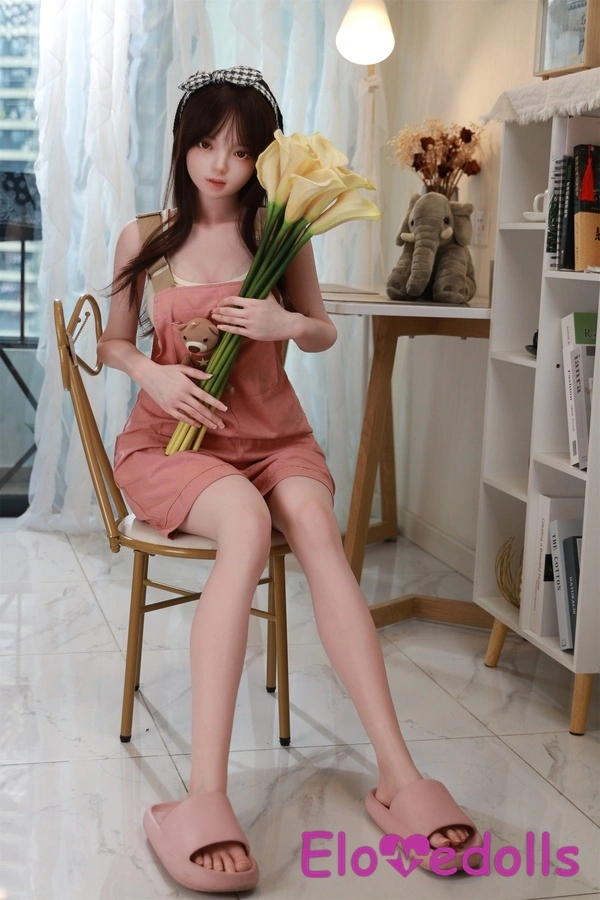 Boneka Seks Anime Berdada Kecil Silikon 158cm, Bibir Tipis, dan Berambut Cokelat