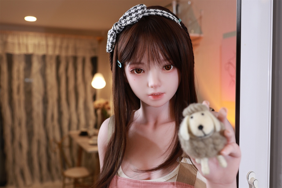 158cm B Cup Silicone Petite Brunette Thin Lips Anime Sex Doll Gallery 5