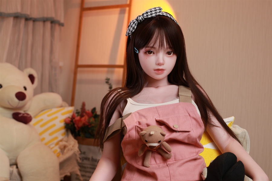 158cm B Cup Silicone Amber Eyes Small Breasts Brunette Anime Sex Doll Detail View 3