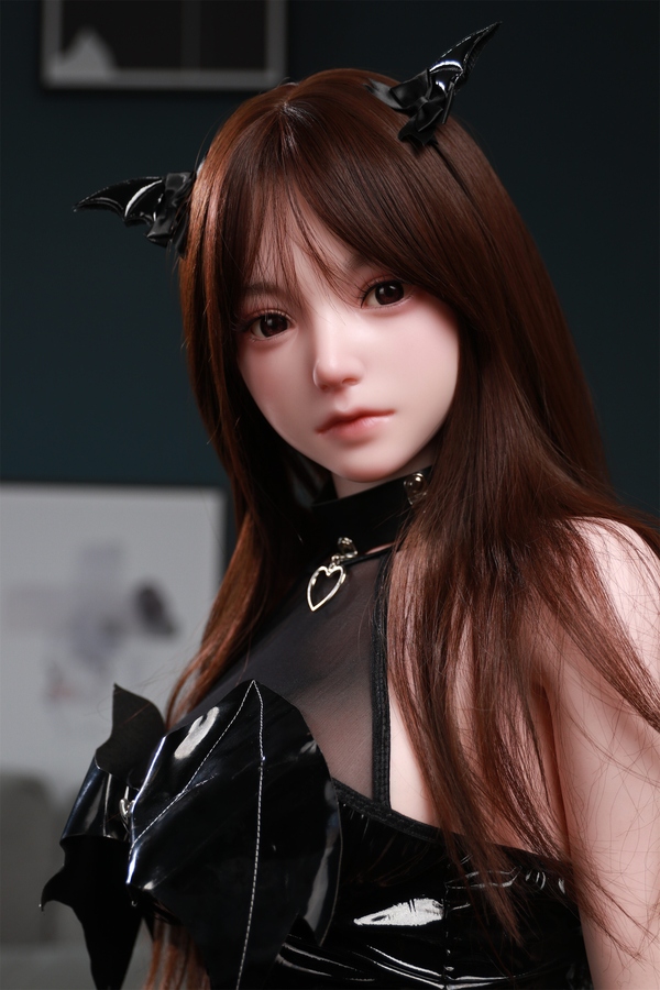 158cm B Cup Silicone Petite Breasts Gray Eyes American Sex Doll Gallery 5