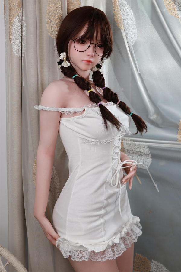 158cm B Cup Silicone Brunette Thin Lips Petite Lifelike Sex Doll Detail View 1