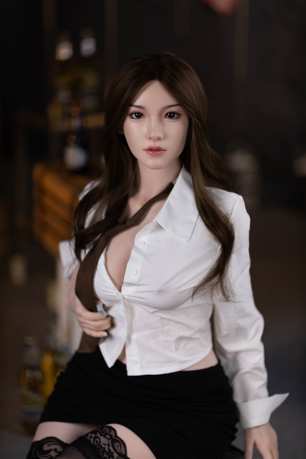161cm F Cup Silicone Black Voluptuous Thin Lips Realistic Sex Doll Detail View 1