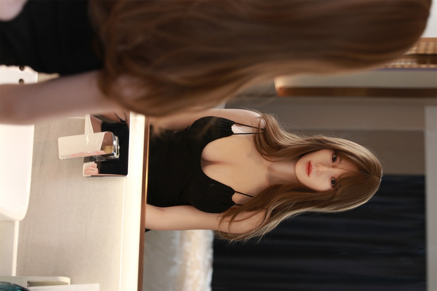 163cm F Cup Silicone Thin Lips Brunette Voluptuous Realistic Sex Doll Gallery 7