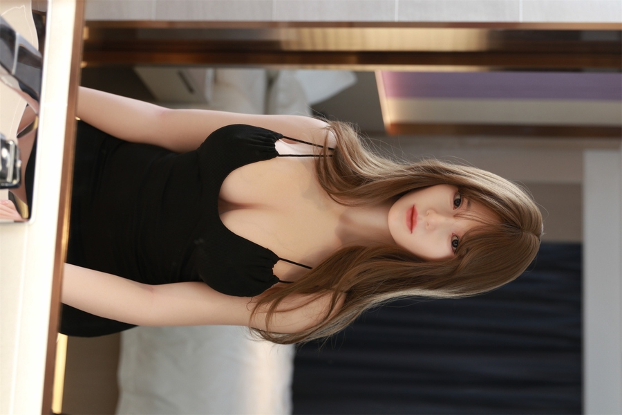 163cm F Cup Silicone Brunette Thin Lips Voluptuous Realistic Sex Doll Gallery 9
