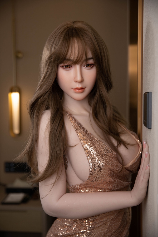 165cm C Cup Silicone Small Breasts Amber Eyes Thin Lips Realistic Sex Doll Detail View 13