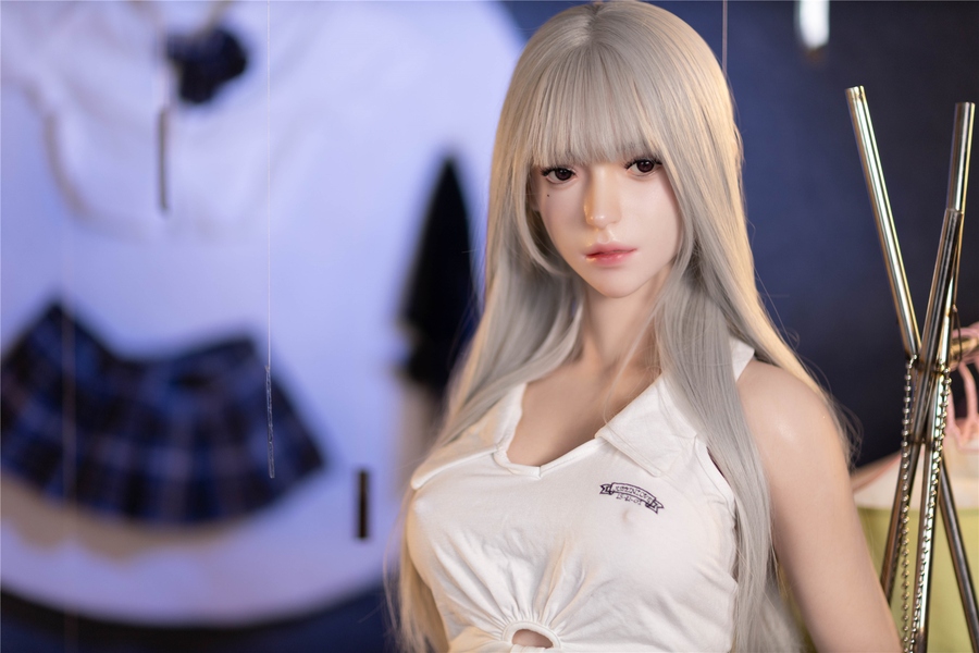 165cm C Cup Silicone Small Breasts Gray Eyes Thin Lips European Sex Doll Detail View 9