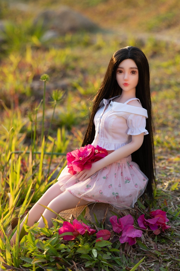 65cm C Cup Silicone Petite Black Thin Lips Mini Sex Doll Detail View 3