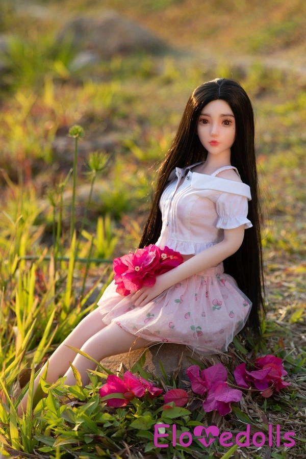 Μίνι κούκλα σεξ με σιλικόνη C Cup 65cm Petite Black Thin Lips Λεπτομέρειες Προβολή 3