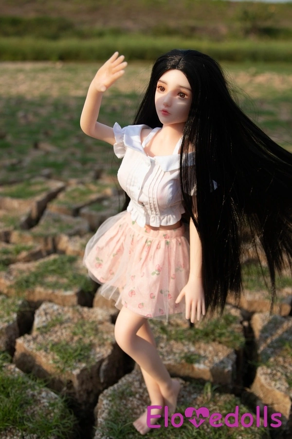 Μίνι κούκλα σεξ με μαύρο κύπελλο σιλικόνης 65cm C Cup και λεπτά χείλη. Λεπτομέρειες προβολής 13