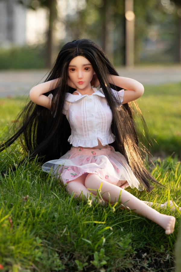 65cm C Cup Silicone Black Amber Eyes Petite Breasts Mini Sex Doll Detail View 17