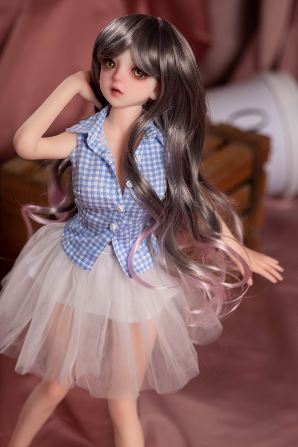 65cm C Cup Silicone Gray Petite Eyes Asian Sex Doll Detail View 2