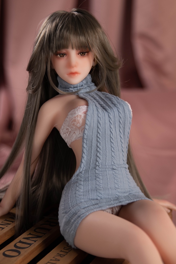 65cm C Cup Silicone Gray Medium Breasts Thin Lips Mini Sex Doll Detail View 2