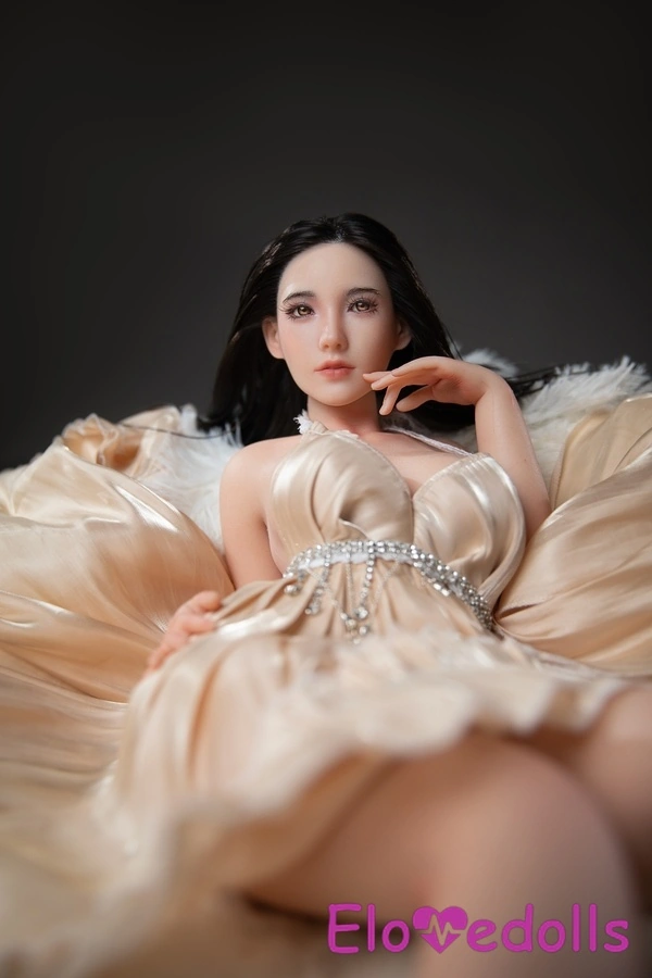 75cm C Cup Silicone Amber Eyes Thin Lips Voluptuous American Sex Doll Gallery 7