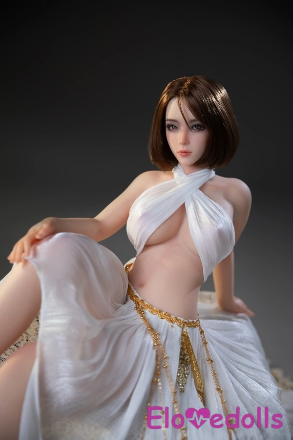 75cm C Cup Silicone Amber Eyes Brunette Voluptuous Lifelike Sex Doll Gallery 4