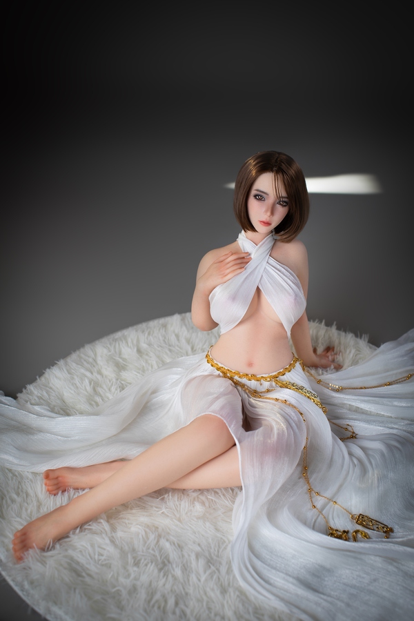 75cm C Cup Silicone Brunette Voluptuous Amber Eyes Lifelike Sex Doll Detail View 2