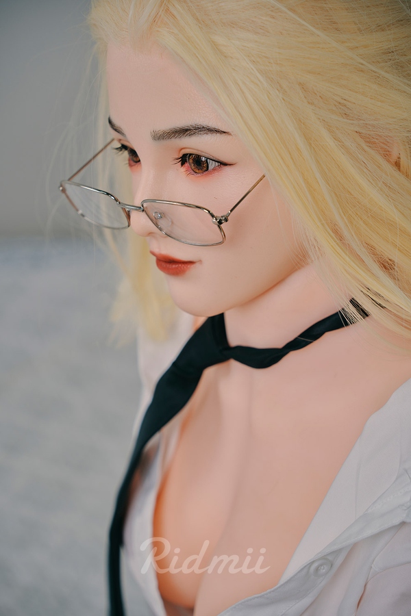 Petite Gray Eyes Blonde Realistic Sex Doll Gallery 2